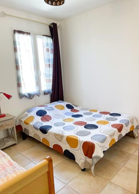 Petit Paradis . Pujaut Extérieur photo