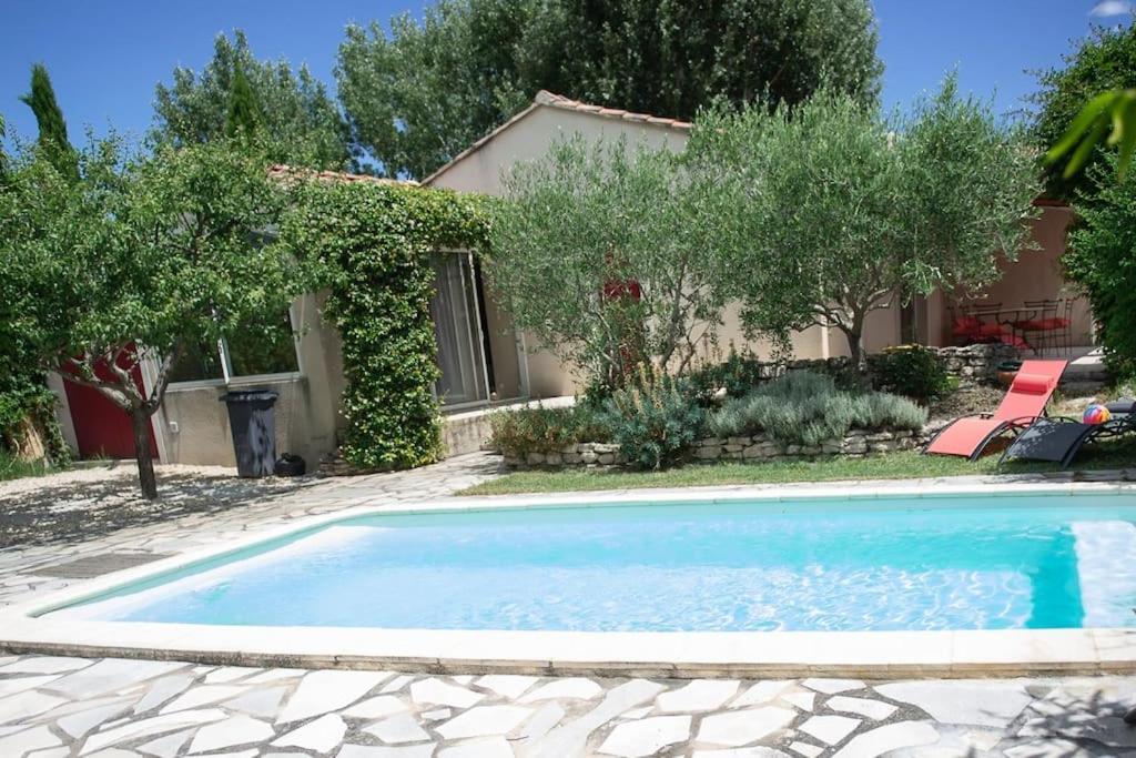 Petit Paradis . Pujaut Extérieur photo